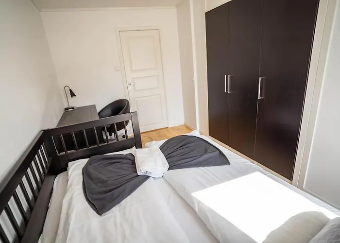 10 By Berti's